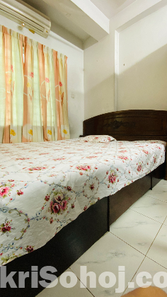 Queen size bed (Shegun wood)